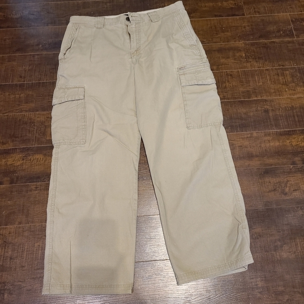 Men's Eddie Bauer wide leg ripstop cargo pants 34x30